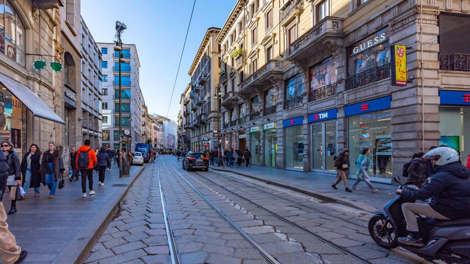 Central Apartment Duomo 2 - Wi-Fi & Ac Free Milan Italy